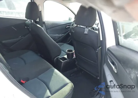 2019 Toyota Yaris Le из США, поврежденный, VIN 3MYDLBYV6KY520122